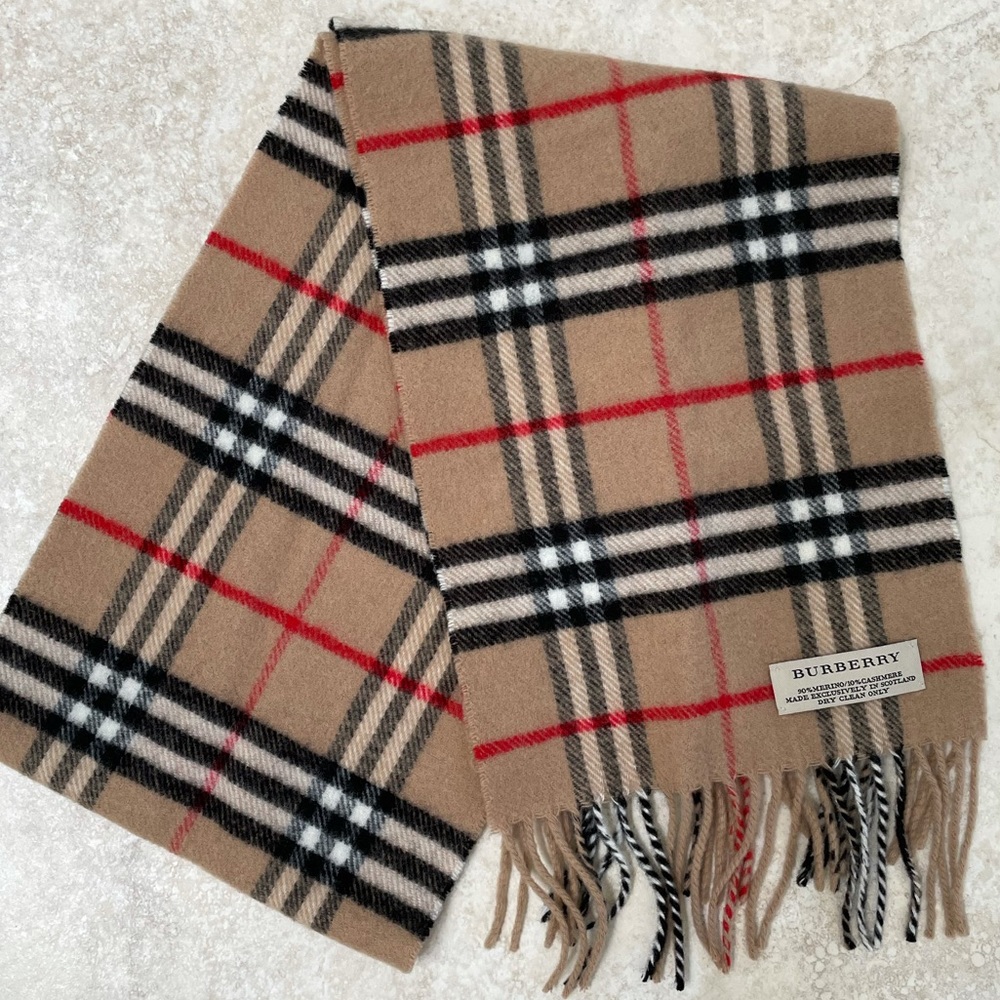 BURBERRY Mini Cashmere Scarf